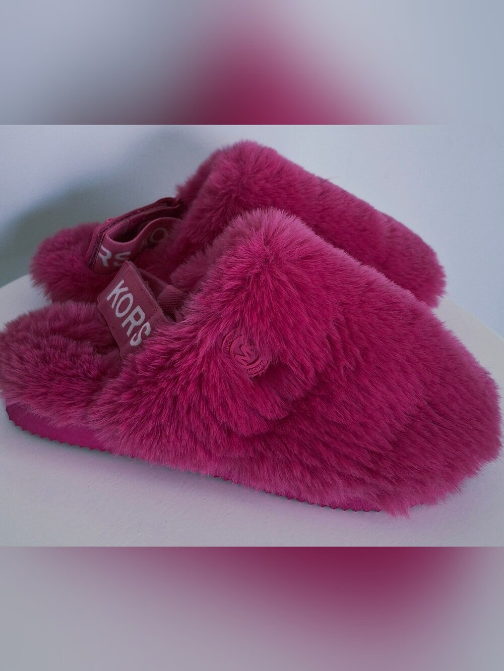 MICHAEL Michael Kors Elsie Faux Fur Slippers Fuchsia Pink NWT Size 6